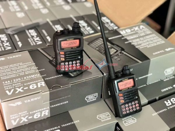 YAESU VX-6R Dual Band Amateur Submersible Walkie Talkie - Image 2