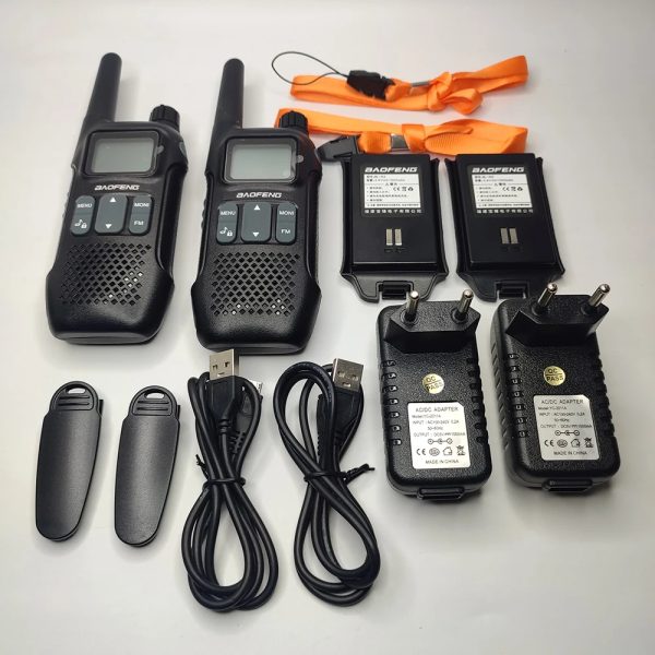 2pcs/lot BAOFENG Original BF-R8 Mini Walkie Talkie U9 Upgraded Version R8 Two Way Radio UHF 400-470 MHz Portable Radios USB Fast Charging - Image 6
