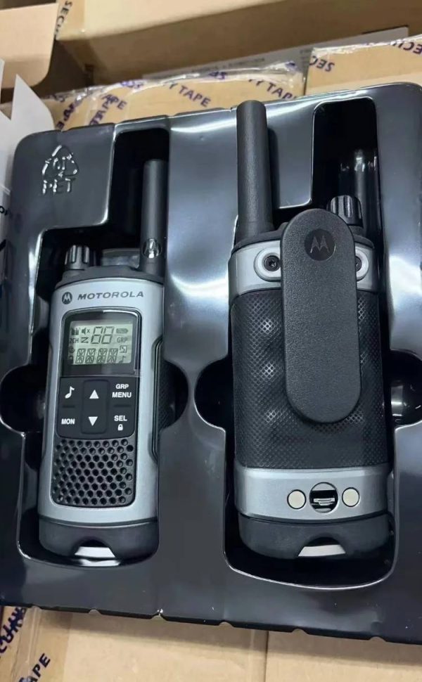 Original Brand Motorola T80 Walkie talkie Free Shipping 1 pair - Image 2
