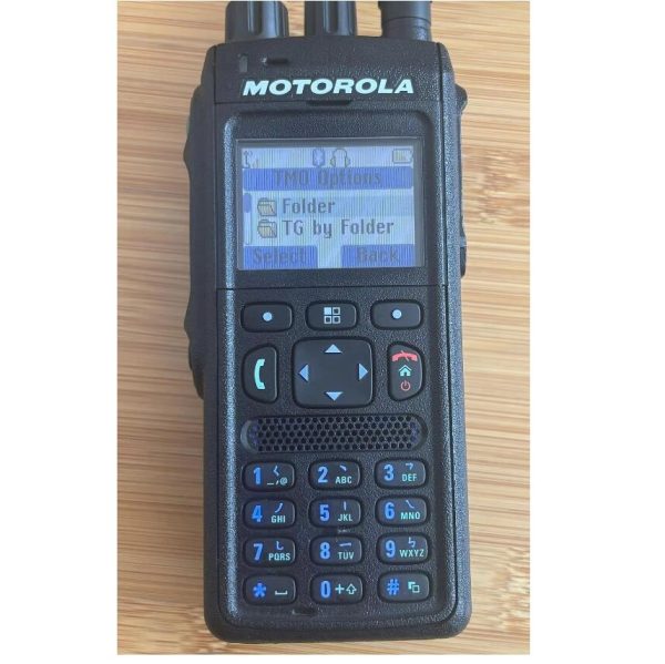 MOTOROLA MTP3250 TETRA PORTABLE RADIO 380-430Mhz