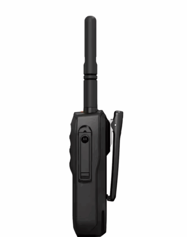 Motorola Solutions R5 MOTOTRBO™ LKP (Limited Keypad) Two-Way Radio - Image 3